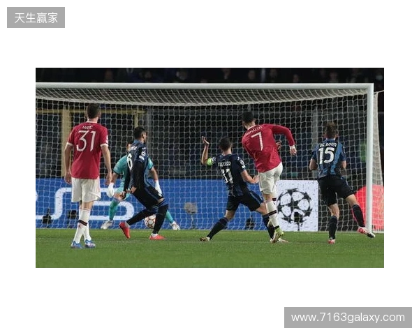 记者：因下赛季很大概率有欧冠踢，曼联想B费再至少留队1年