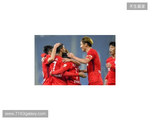 中超-深圳5-2十人三镇 韦斯利、本科维奇分别双响戴伟浚送助攻